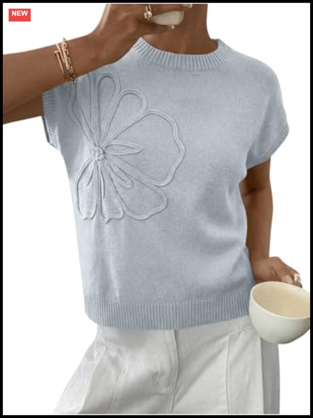 Women's Short Sleeve Knit Sweater Floral 3D Details Lightweight